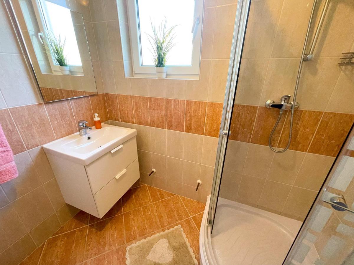 Apartment Nika 2 Dramalj Luaran gambar